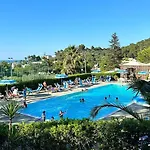 Villaggio Internazionale Kemp San Menaio
