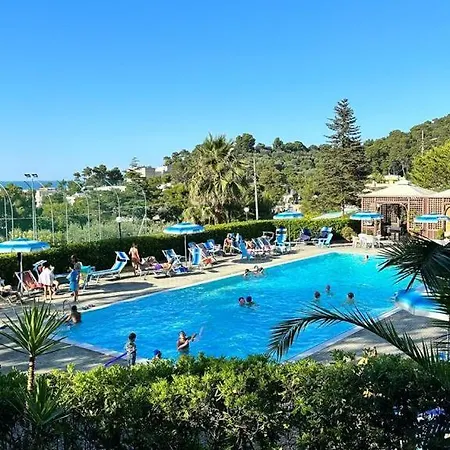 Villaggio Internazionale Campsite San Menaio